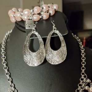 Elegant Silver and Pink Jewelry Set